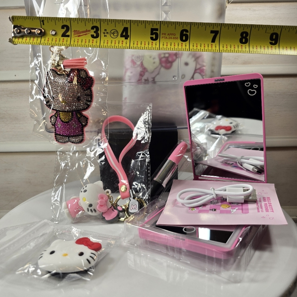 Hello Kitty bundle with clear tote with Accessory Set - Picture 6 of 16